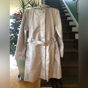 Lightweight trench coat size 40/42